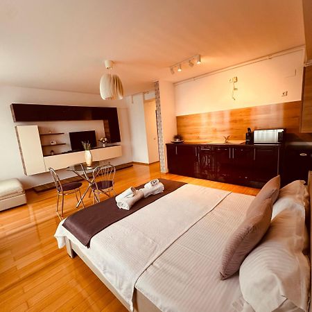 Lira Beach Studio Mamaia Ngoại thất bức ảnh
