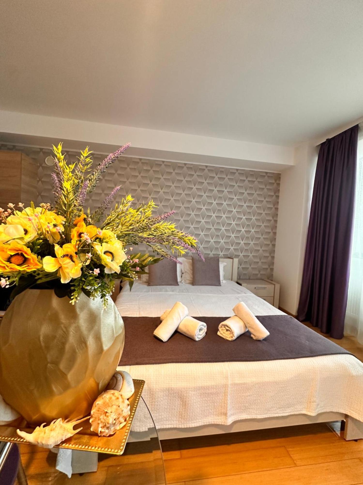 Lira Beach Studio Mamaia Ngoại thất bức ảnh